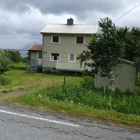 Feriehus Med Utsikt Mot Hoven Smedvik Eksteriør bilde