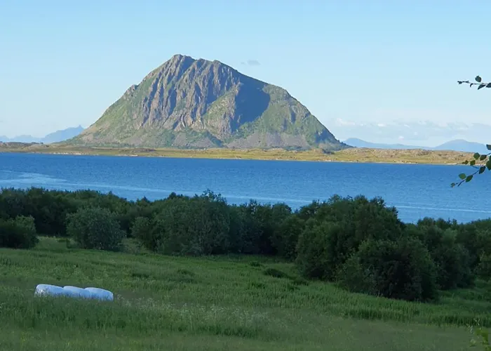 Feriehus Med Utsikt Mot Hoven