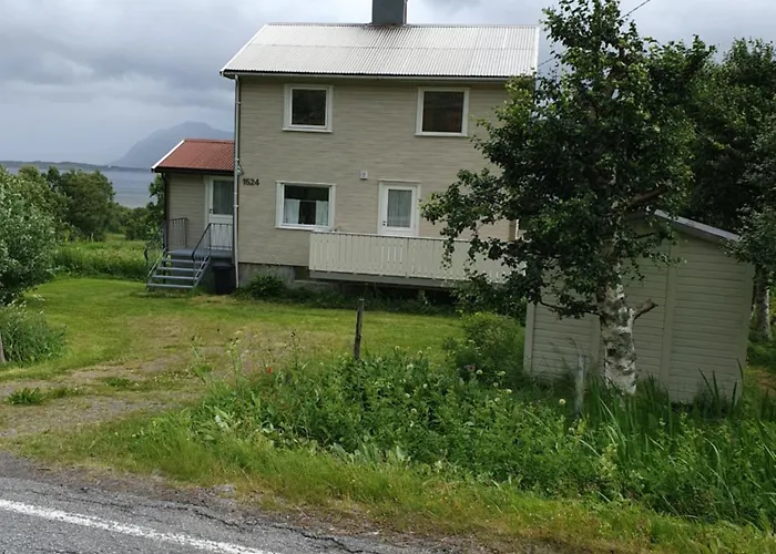 Feriehus Med Utsikt Mot Hoven